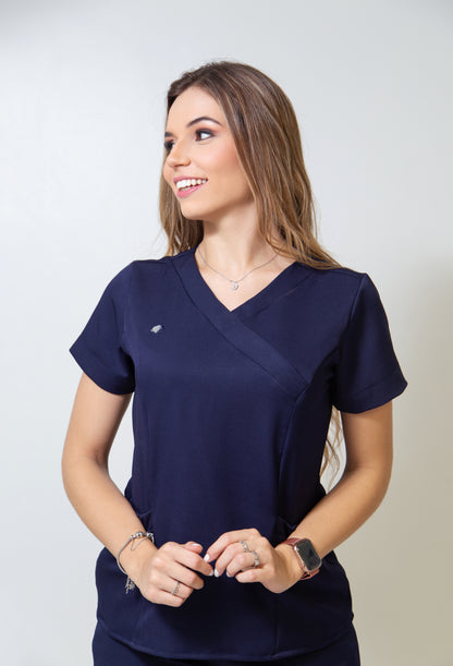 SCRUB LAURA - EM CREPE DE ALFAIATARIA