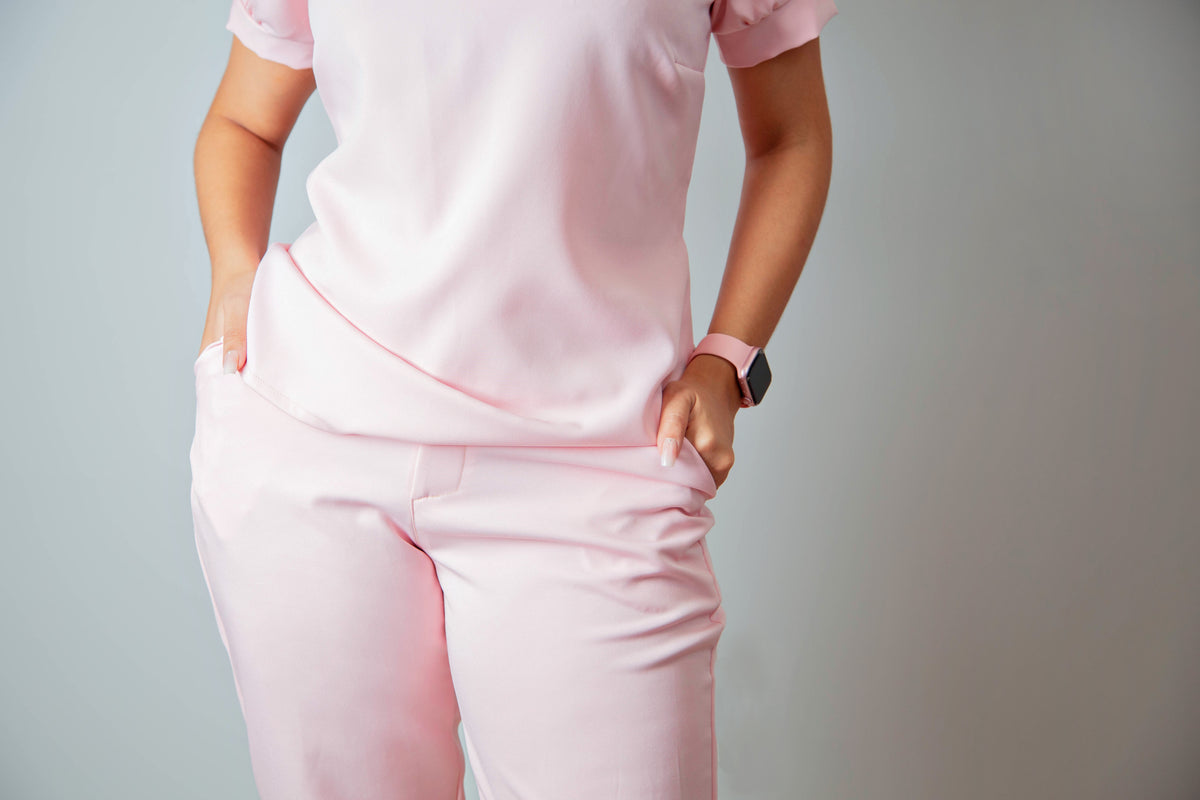 SCRUB DIAMANTE - EM CREPE DE ALFAIATARIA