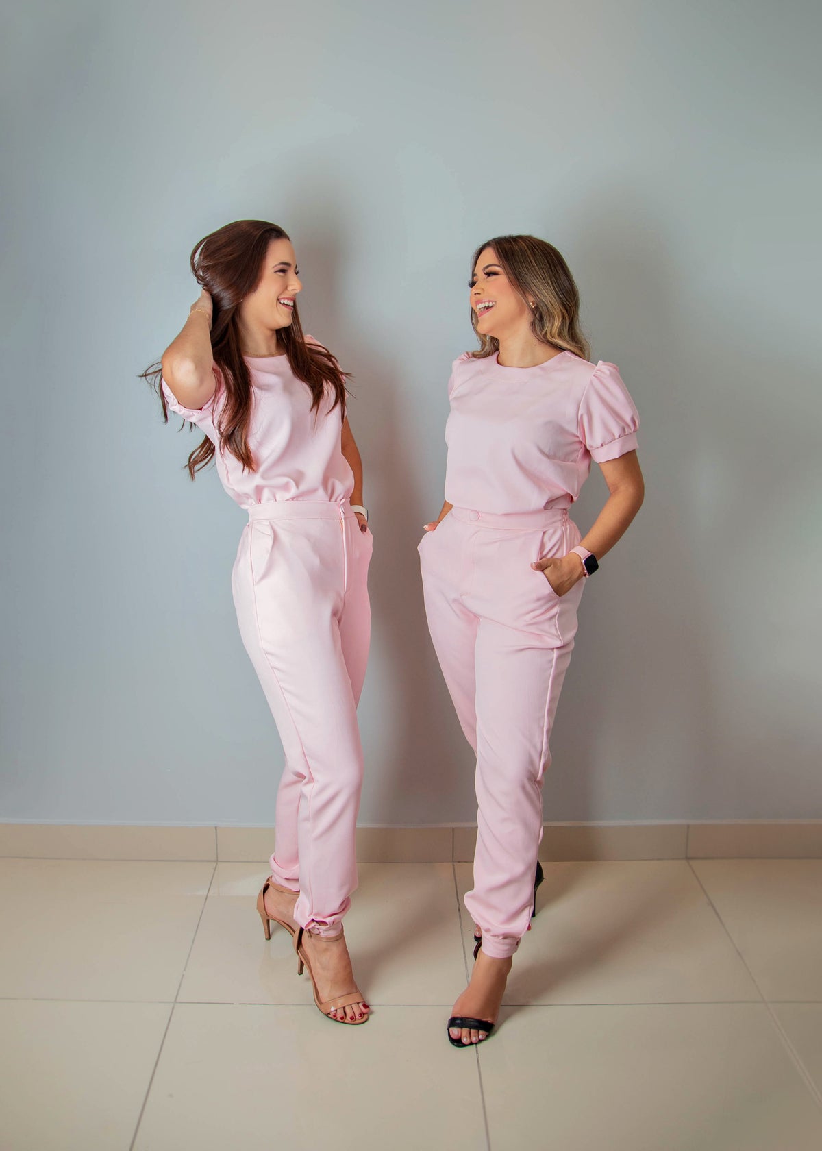 SCRUB DIAMANTE - EM CREPE DE ALFAIATARIA