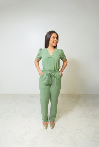SCRUB BIA - EM CREPE LEVE