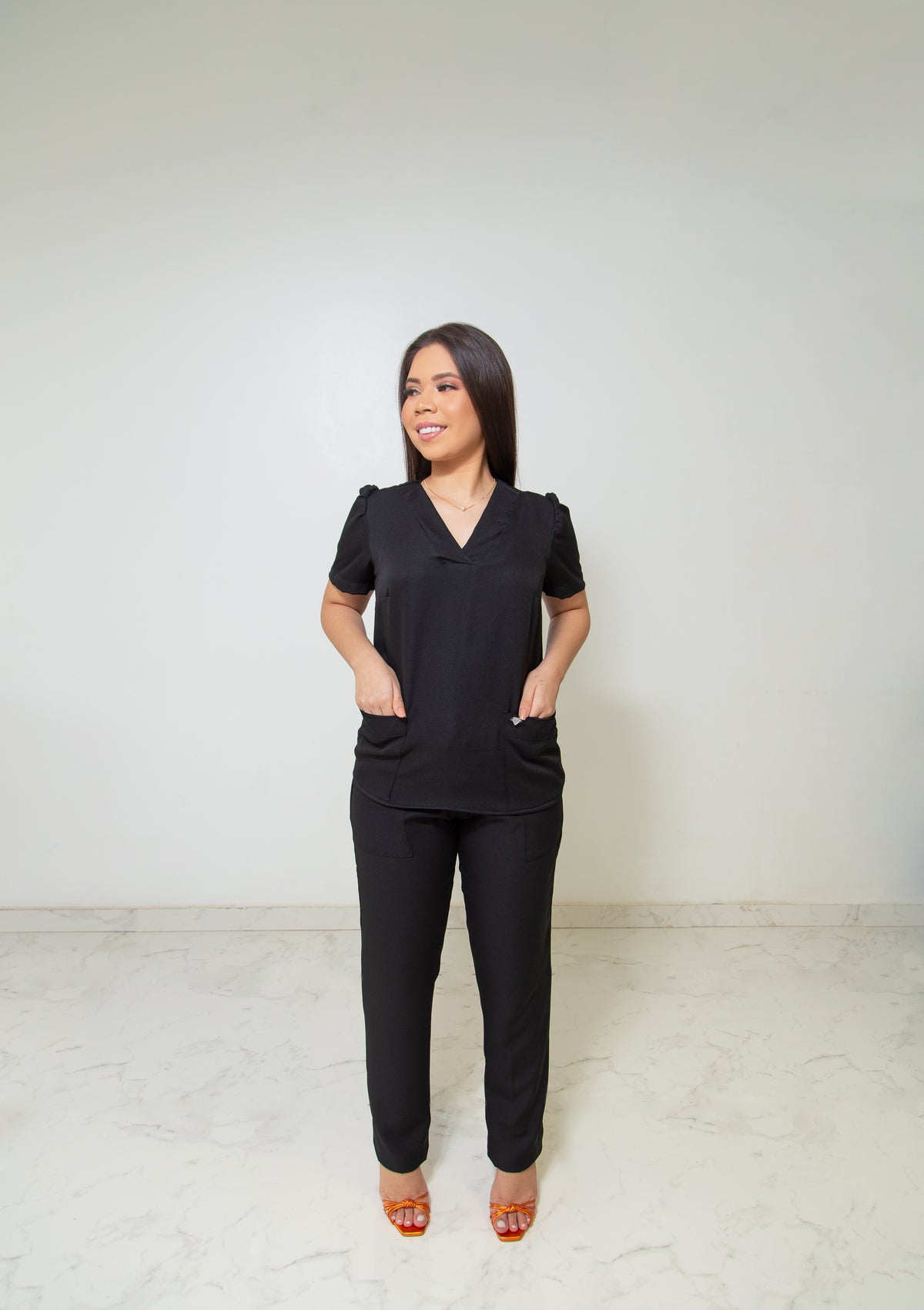 SCRUB BIA - EM CREPE LEVE