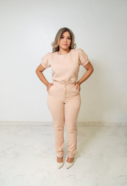 SCRUB DIAMANTE - EM CREPE DE ALFAIATARIA
