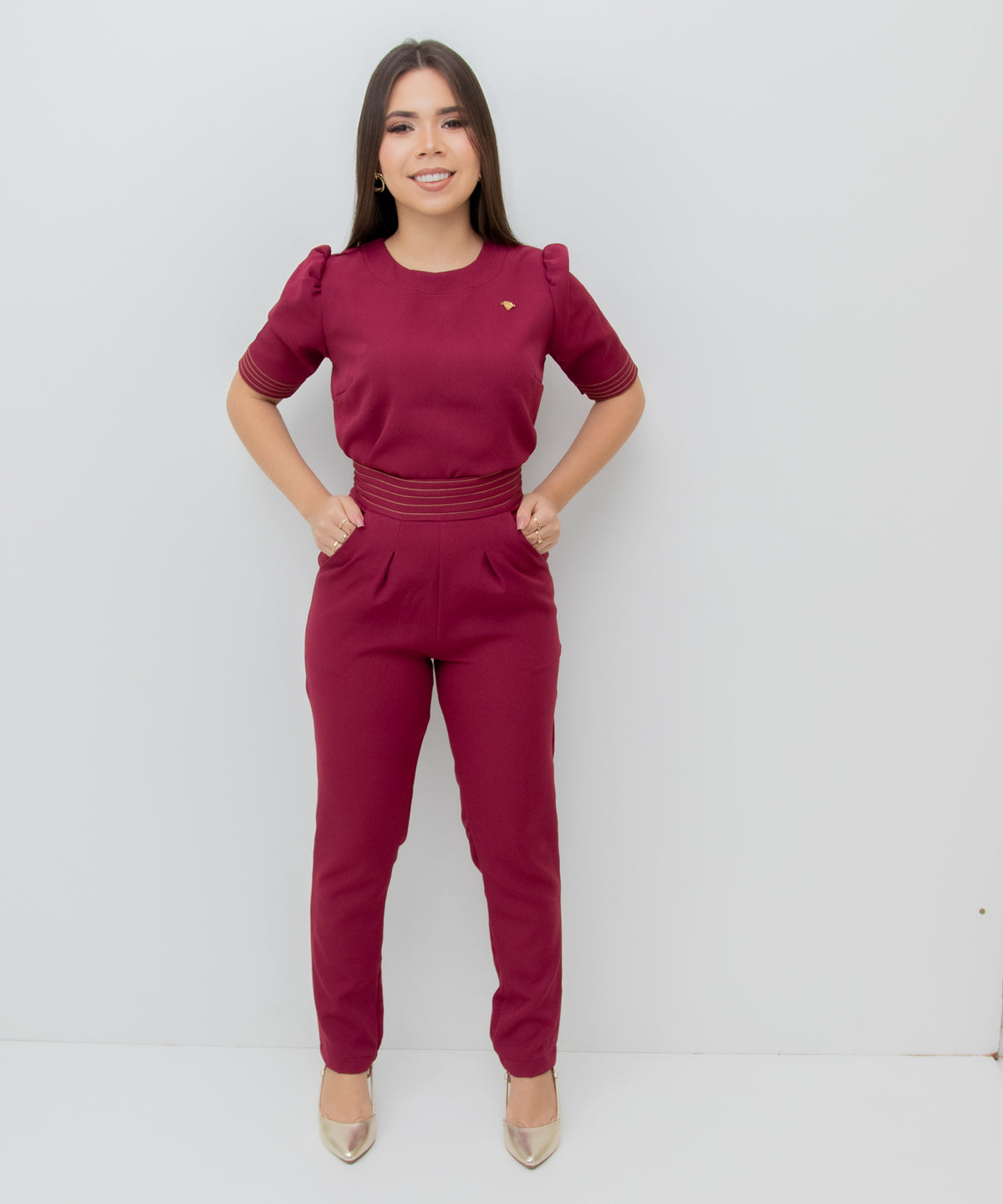 SCRUB MARA - EM CREPE DE ALFAIATARIA